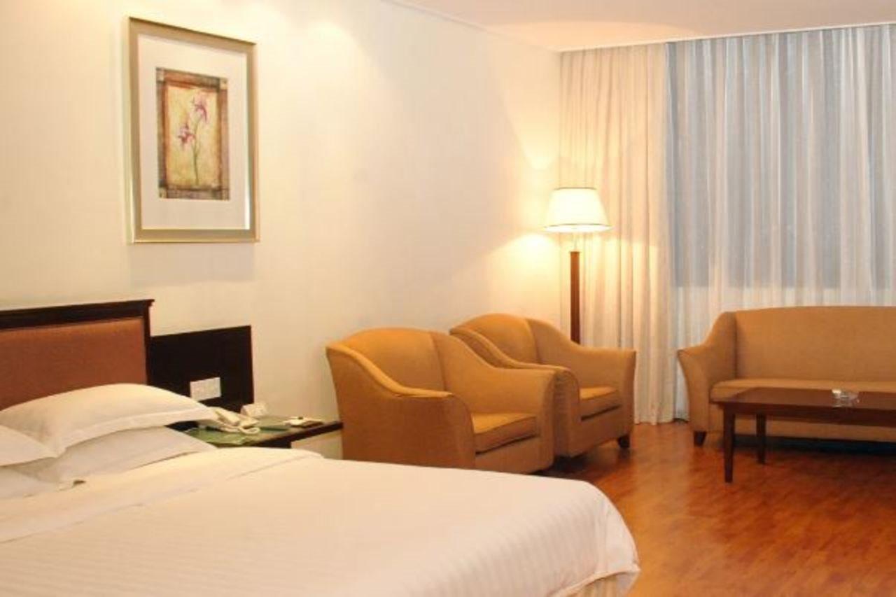 Raystar Hotel Canton Esterno foto