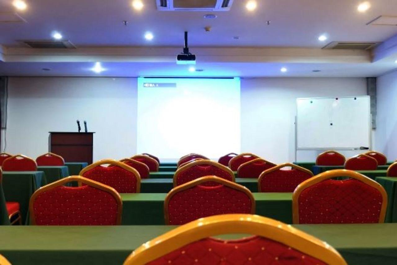 Raystar Hotel Canton Esterno foto