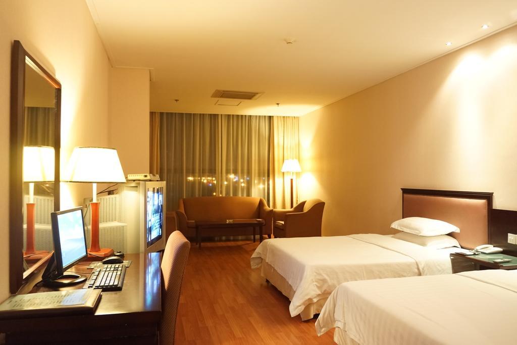Raystar Hotel Canton Esterno foto