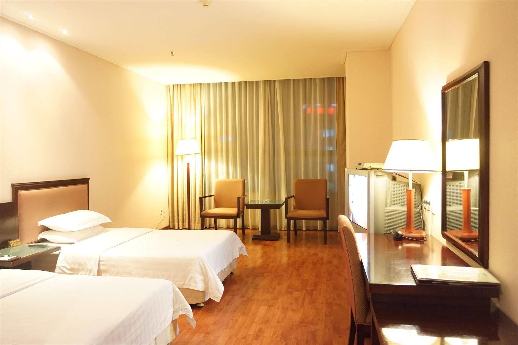Raystar Hotel Canton Esterno foto