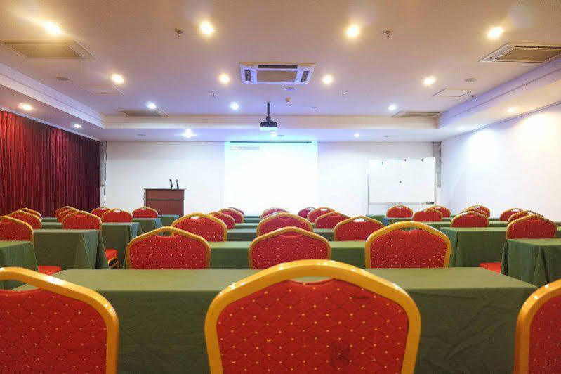 Raystar Hotel Canton Esterno foto